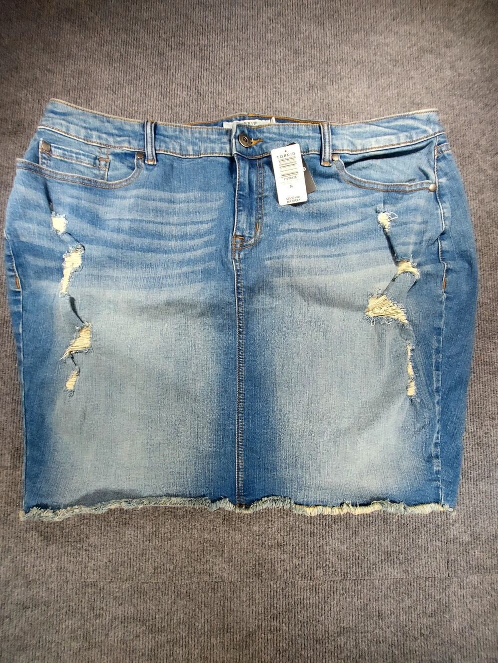 NWT Torrid First At Fit Distressed Mini Skirt Womens Plus Size 26 Frayed Hem